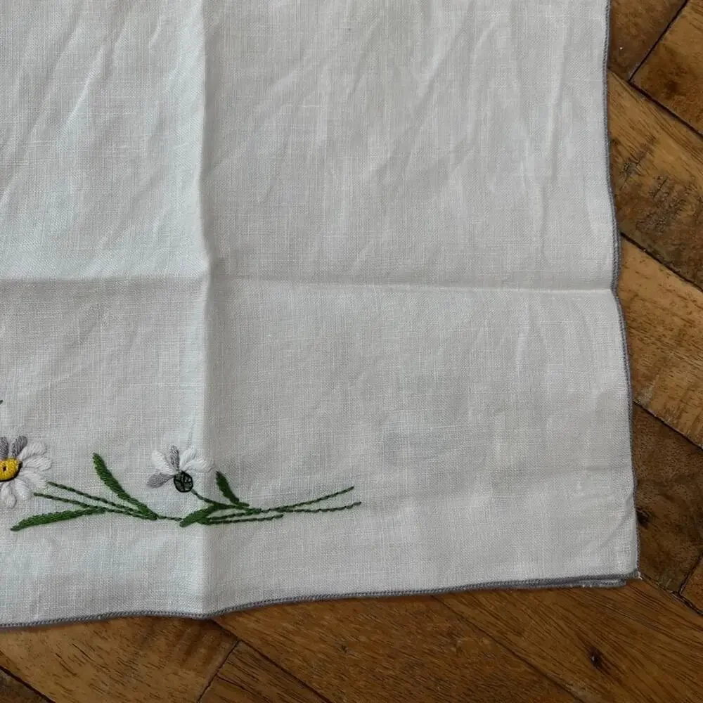 White Wildflower Embroidered Linen Napkins Set of 4 Gray Edge Detail